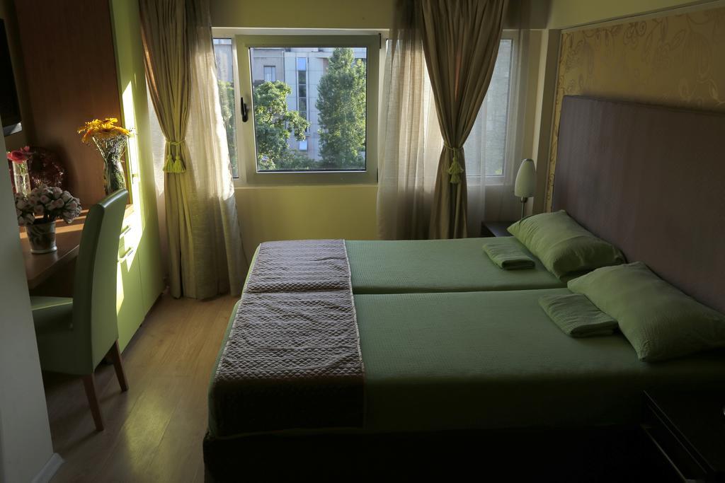 Bed & Breakfast Garden40 เบลเกรด ภายนอก รูปภาพ