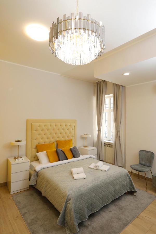 Bed & Breakfast Garden40 เบลเกรด ภายนอก รูปภาพ