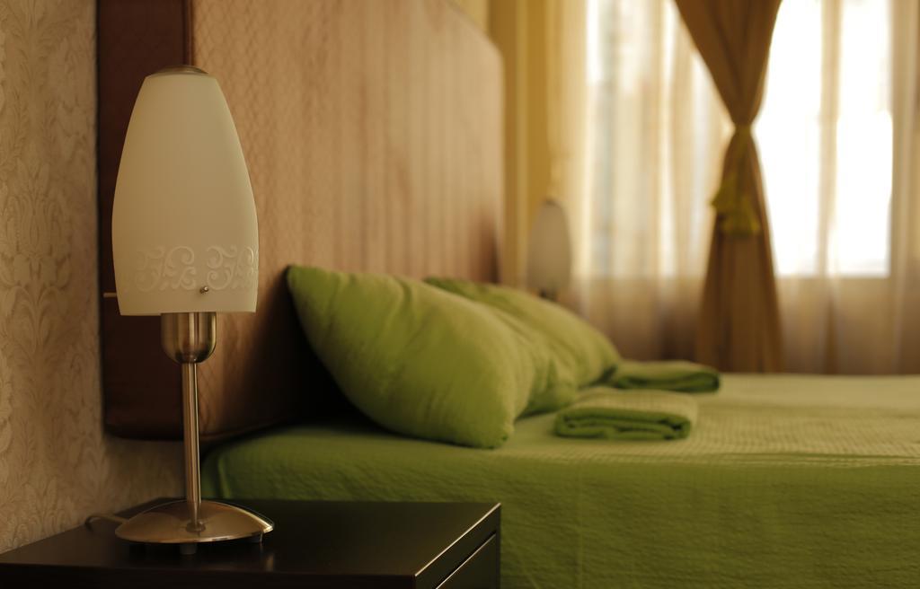 Bed & Breakfast Garden40 เบลเกรด ภายนอก รูปภาพ