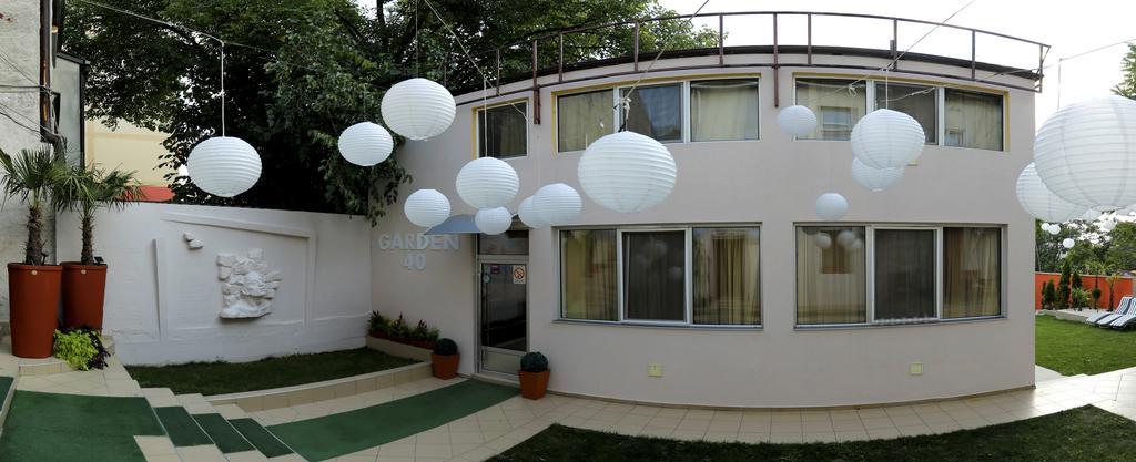 Bed & Breakfast Garden40 เบลเกรด ภายนอก รูปภาพ